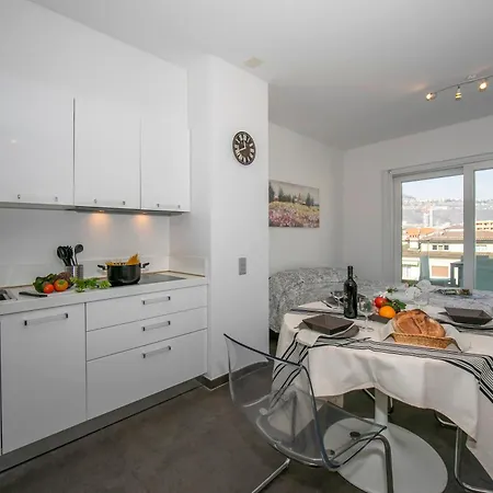 Sunrise House - Happy * Lugano