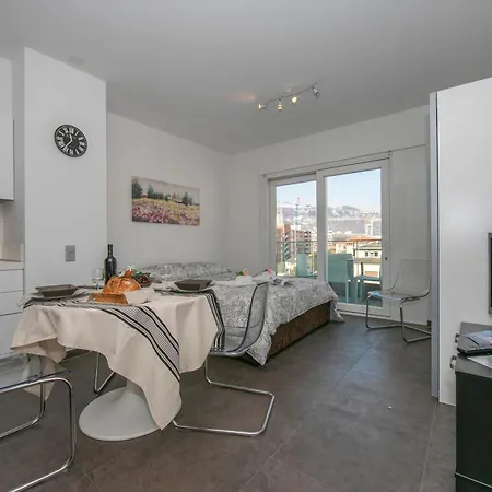 Sunrise House - Happy