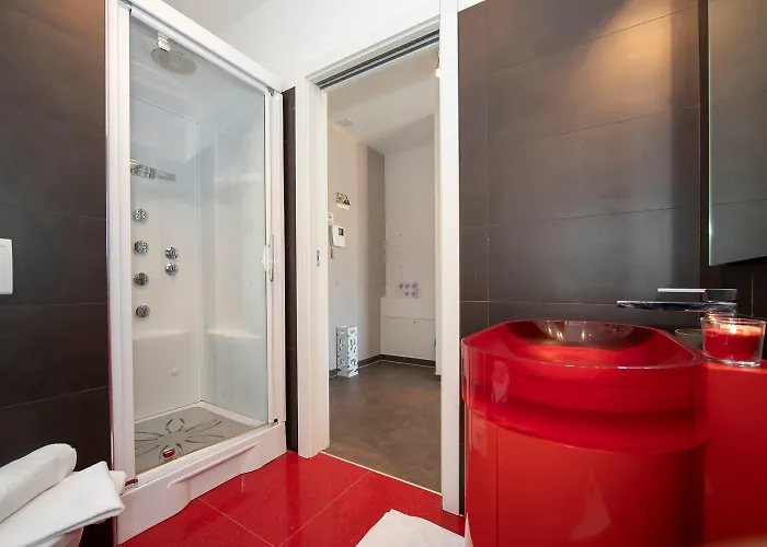 Sunrise House - Happy * Lugano